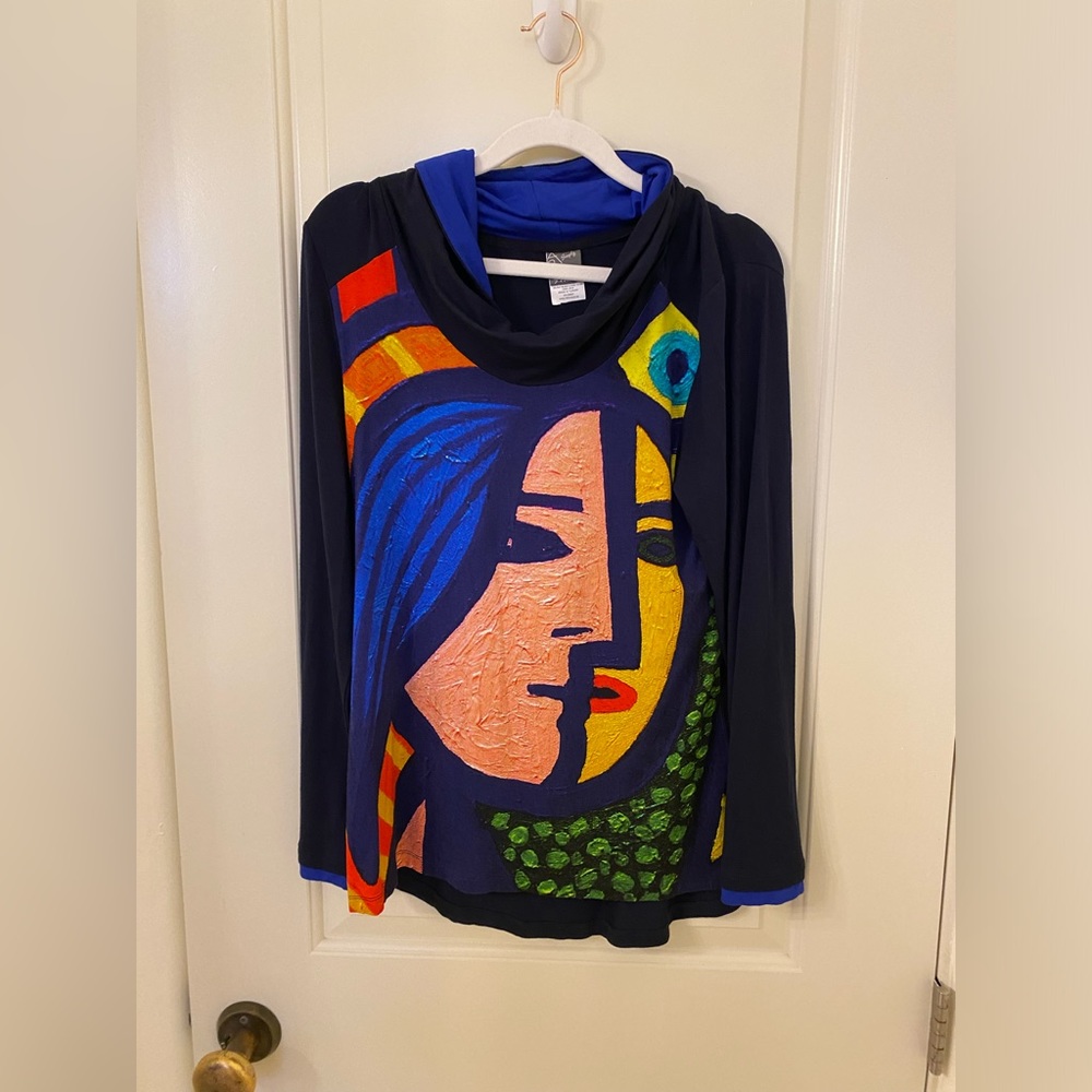 Size S art print cowl neck from Canadian maker Dolcezza